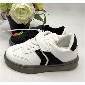 Buty sportowe dla dzieci 26-31