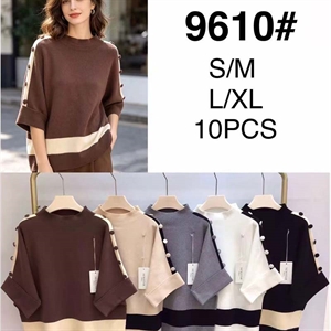 Sweter damski z golfem  S/M-L/XL