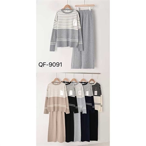 Komplet sweterkowy damski okrągły