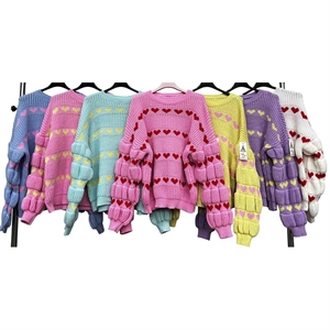 Sweter damski okrągły