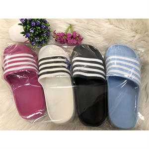 Klapki basenowe 36-41