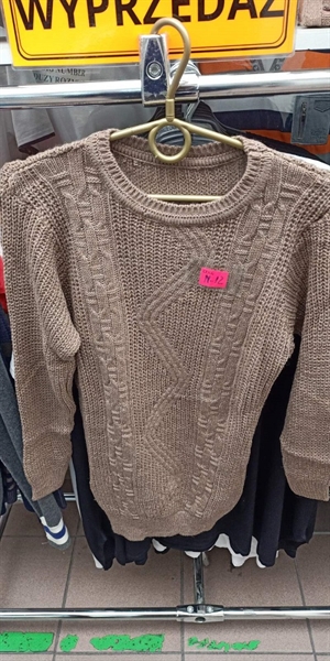 Sweter damski okrągły