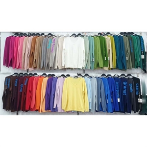 Sweter damski z dekoltem w serek
