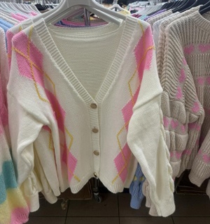 Sweter damski zapinany na guziki w paski