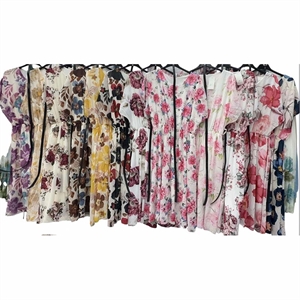 Sukienka damska z paskiem produkt Włoski