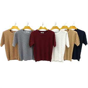 Sweter z krótkim rękawem