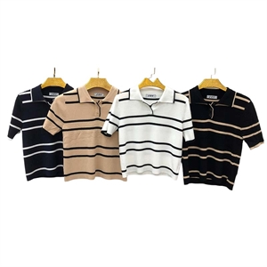Sweter z krótkim rękawem