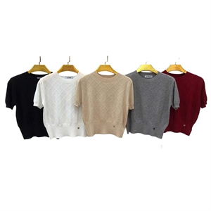 Sweter z krótkim rękawem