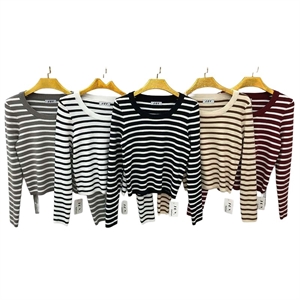 Sweter damski