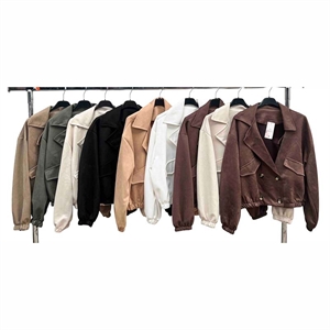 Kurtka damska produkt Włoski