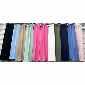 Spodnie damskie produkt Włoski