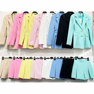 Komplet Marynarka + Szorty produkt Włoski