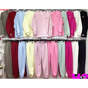 Komplet dresowy damski produkt Włoski