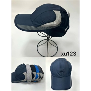 Czapka męska z daszkiem