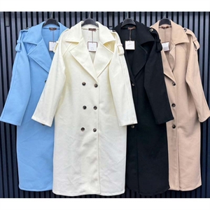 Płaszcz produkt Włoski