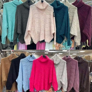 Sweter damski z golfem