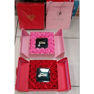 Prezent walentynkowy- róże