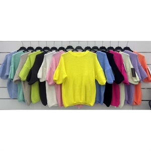 Sweter damski z krótkim rękawem