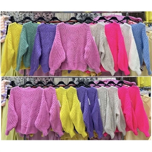 Sweter damski okrągły