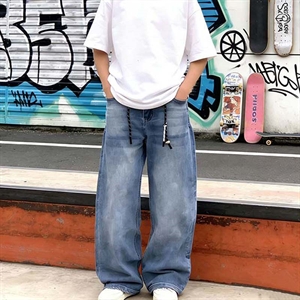 Jeansy chłopięce (8-16)