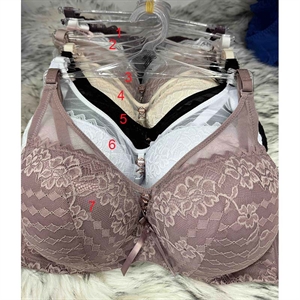 Biustonosz push up z silikon  C