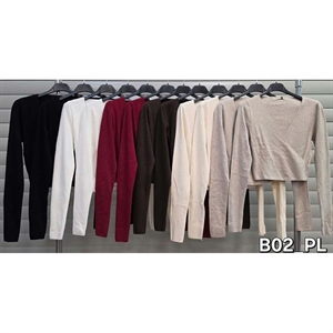 Sweter damski z dekoltem w serek