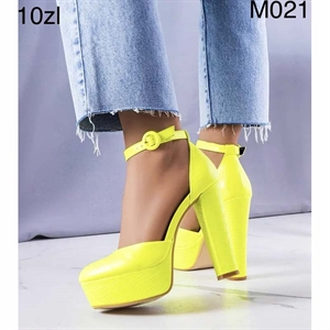 Sandał na obcasie 36-41