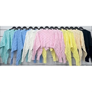 Sweter damski okrągły - Produkt Włoski