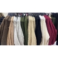 Sweter damski z dekoltem w serek