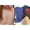 Sweter damski z dekoltem w serek